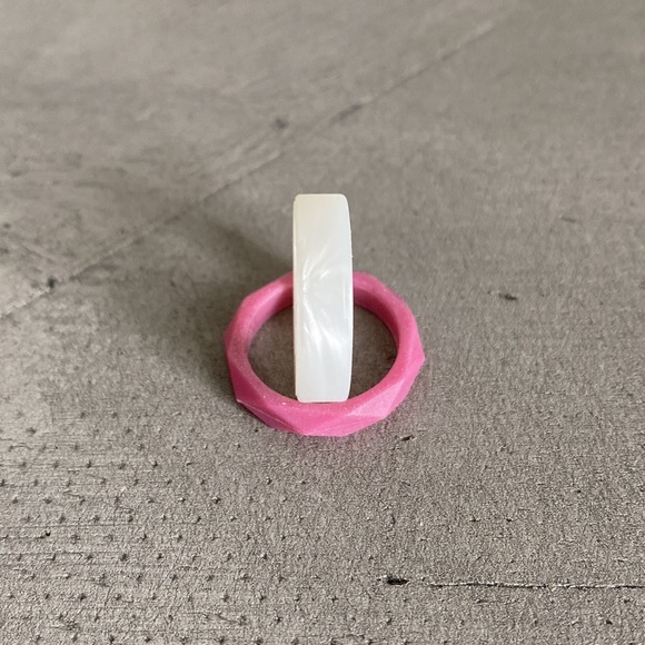 NWT QALO women’s silicone rings, size 4 - Picture 4 of 5